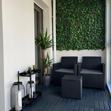 Appartement Avec Son Jardin D'Hiver بُواسي المظهر الخارجي الصورة