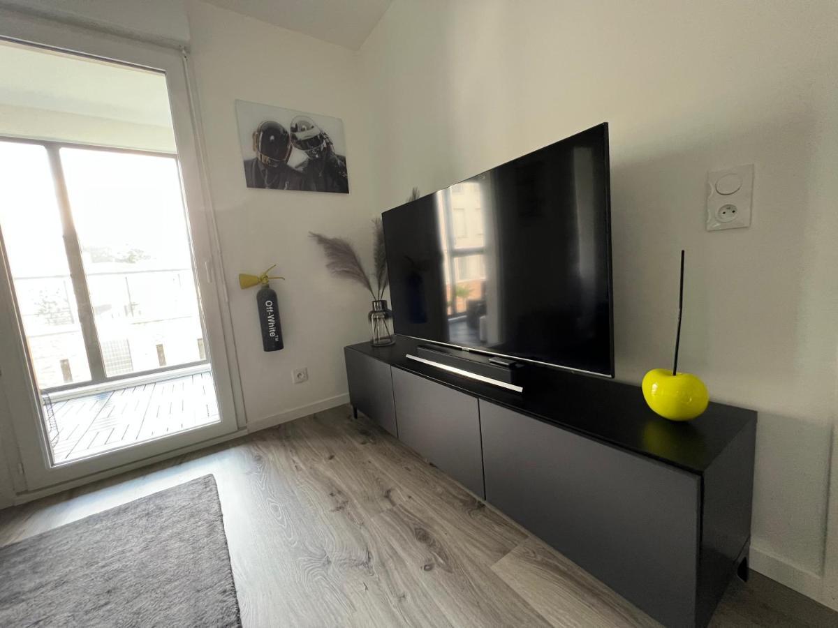 Appartement Avec Son Jardin D'Hiver بُواسي المظهر الخارجي الصورة